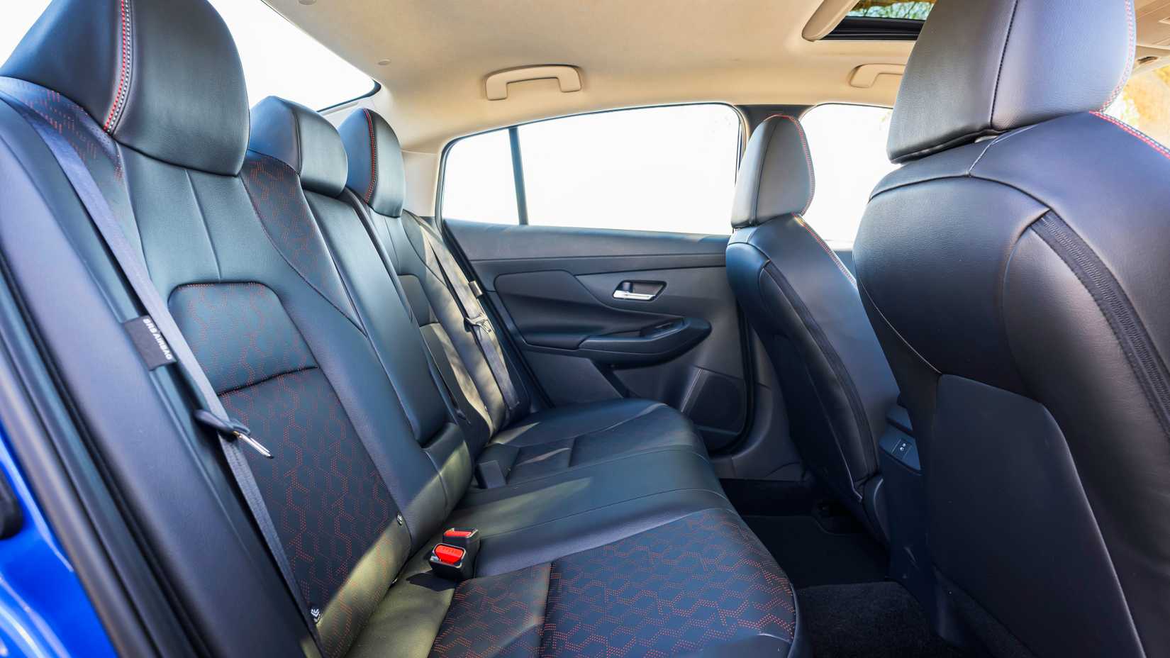 2026 Nissan Sentra 27