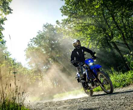 2026 Yamaha WR125R Ação Dianteira