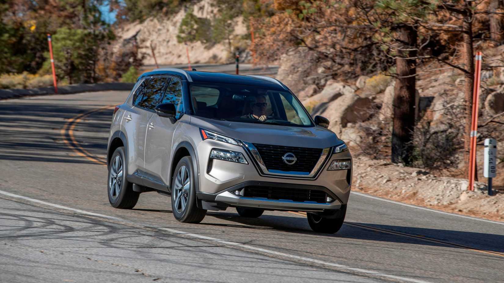 2022 Nissan Rogue front-quarter