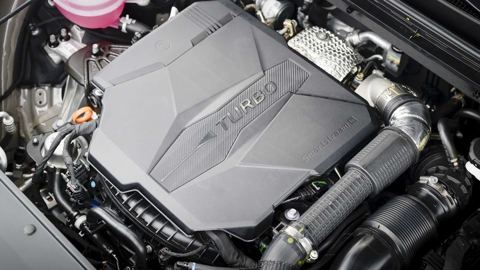 Close do motor Kia Sorento 2026