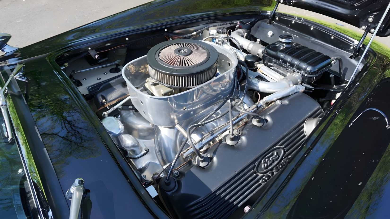 427 SOHC “Cammer”-Powered ERA 427SC Roadster engine bay view