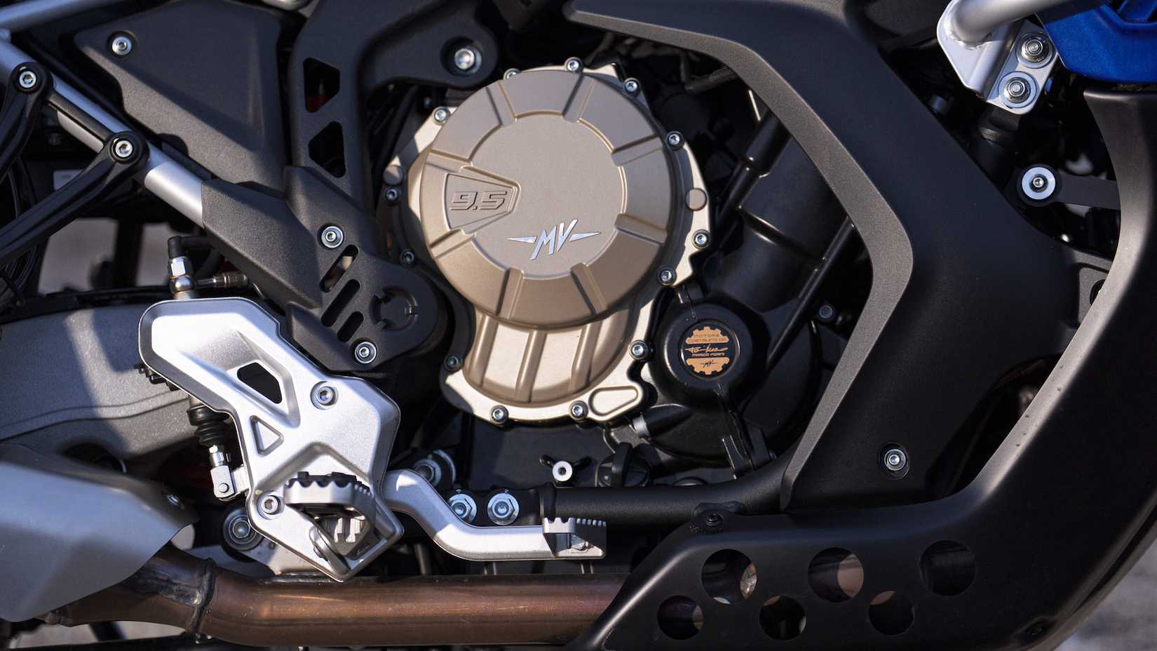 ENDURO-VELOCE-MY26 engine