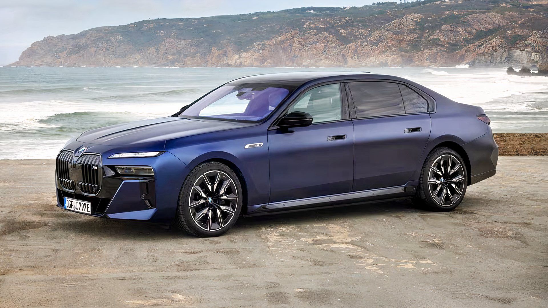 BMW i7: 주어진 역할을 완벽히 이해한 럭셔리 전기 세단