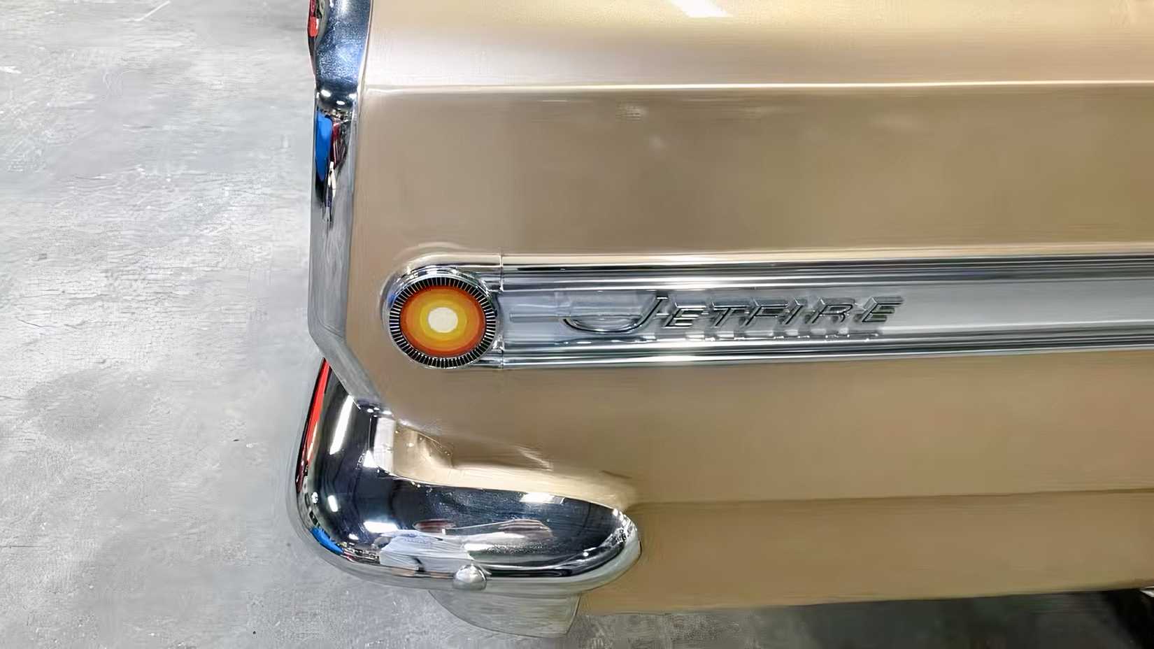 Emblema Oldsmobile Turbo Jetfire