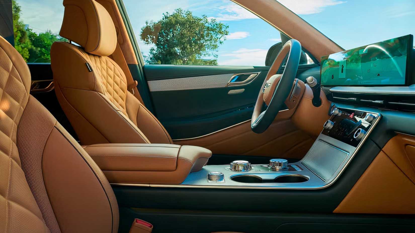 Interior do 2025 Genesis GV80 mostrando painel e assentos