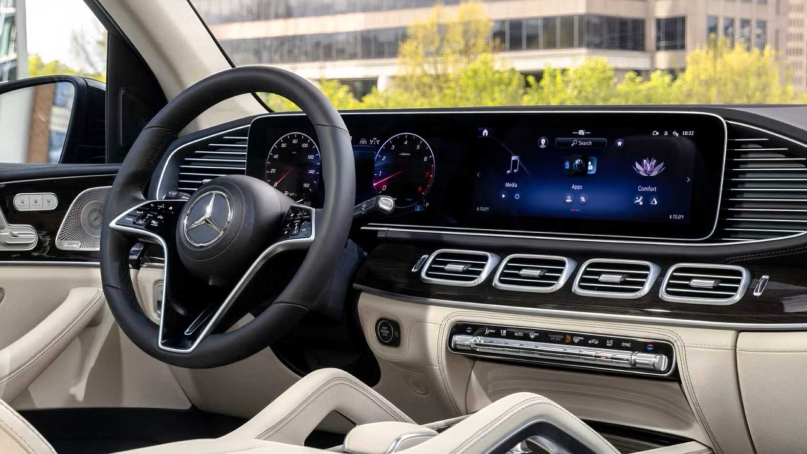 2024 Mercedes-Benz GLE interior showing dashboard