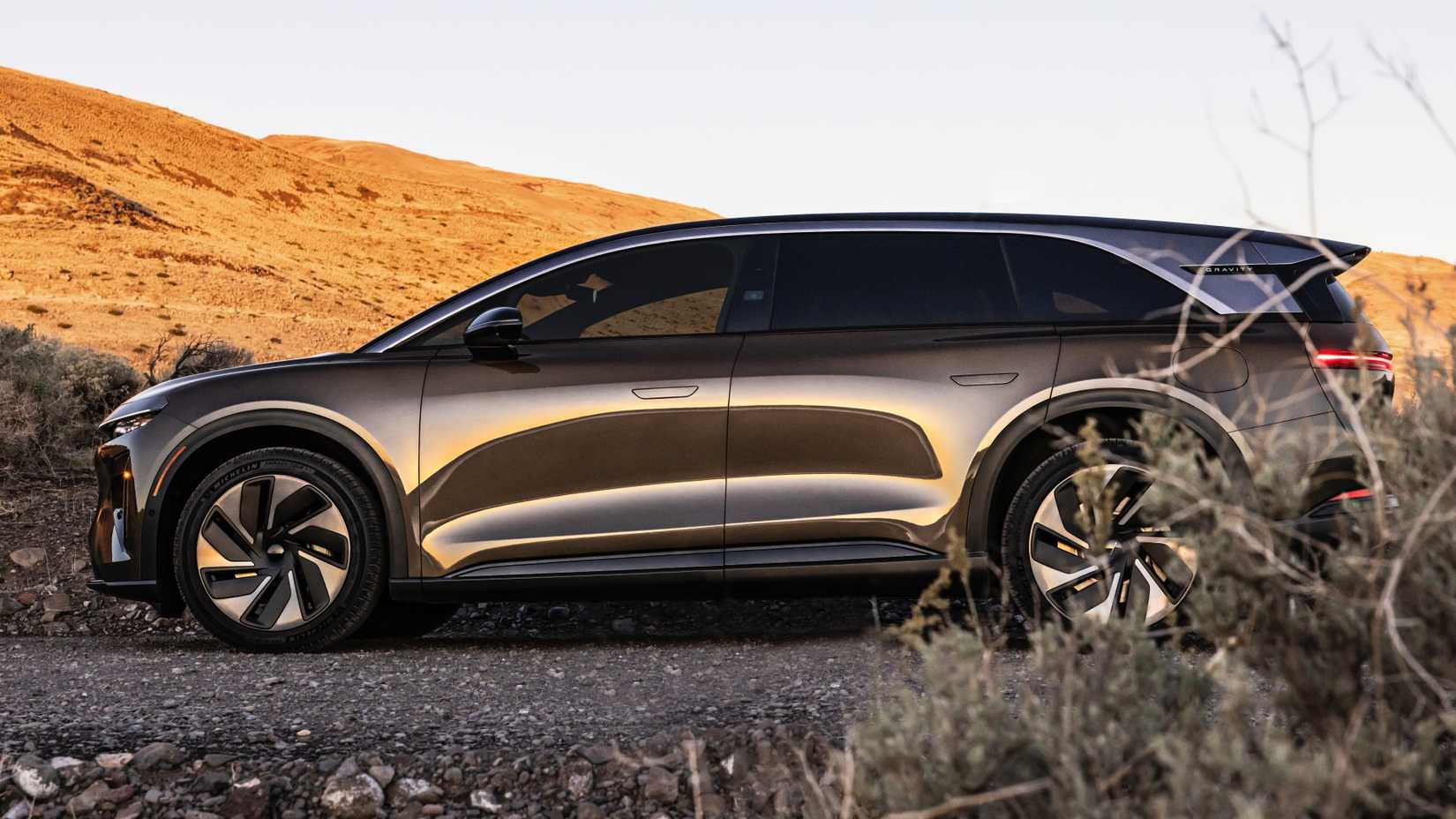 LM25-0254_N_GravityTouring_EPK-CRM-Web-Paid_8R0A0765_Image9