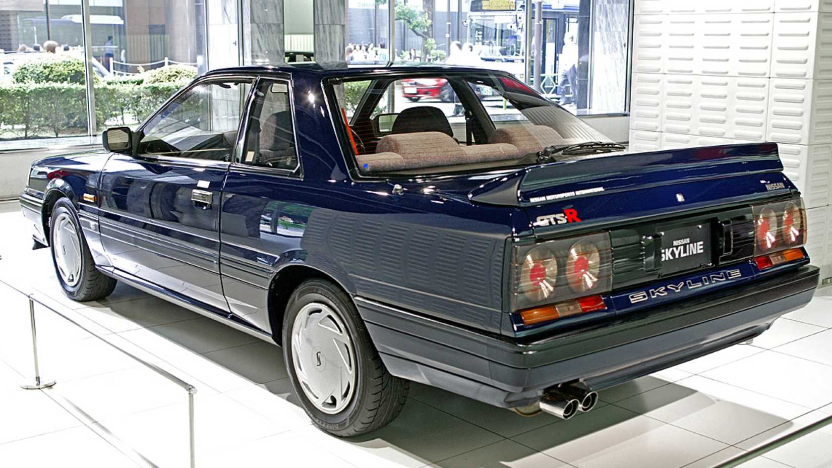 Nissan_Skyline_R31_2000_GTS-R_003