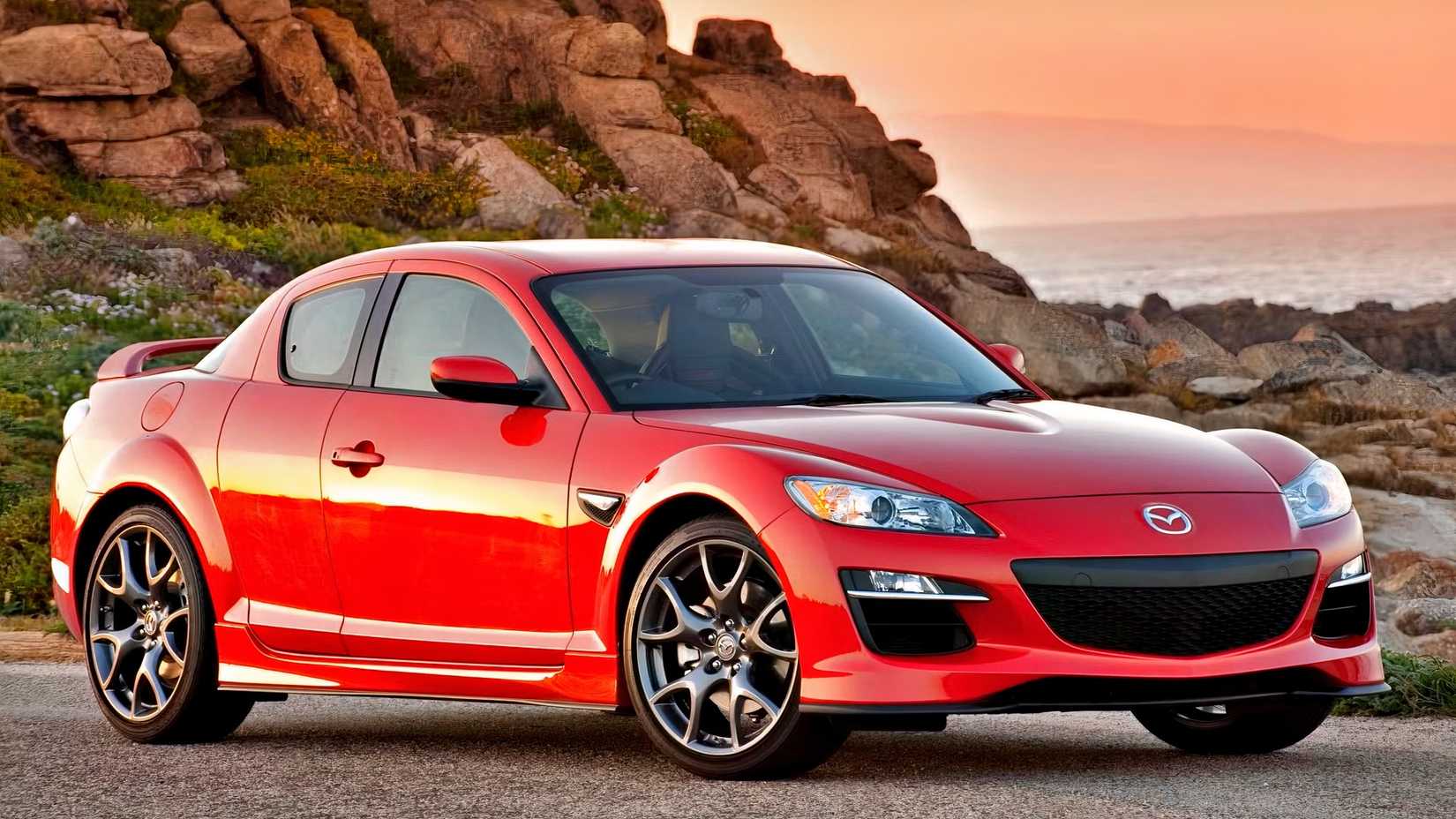 2011 Mazda RX-8 front third quarter view