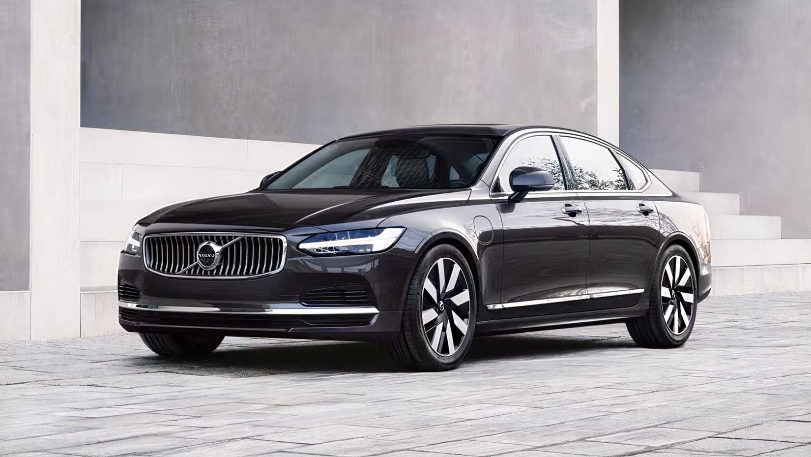 2025 Volvo S90, front 3/4