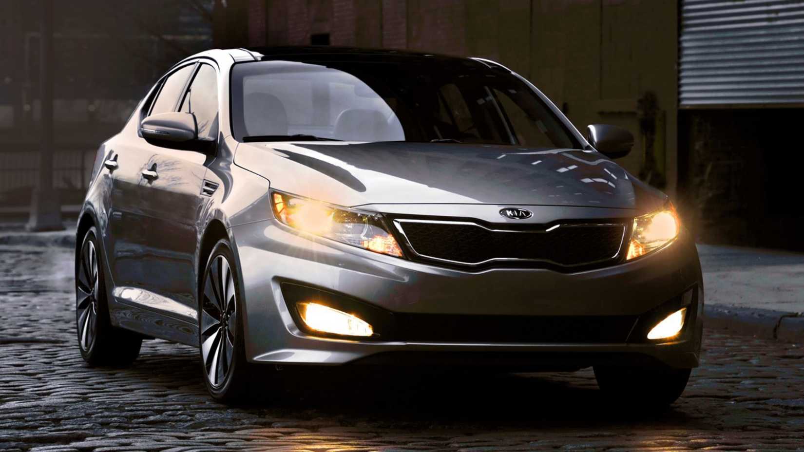 2011 Kia Optima front shot