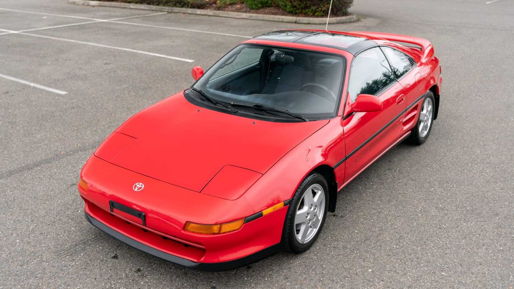 1993 Toyota MR2 5 velocidades em vermelho