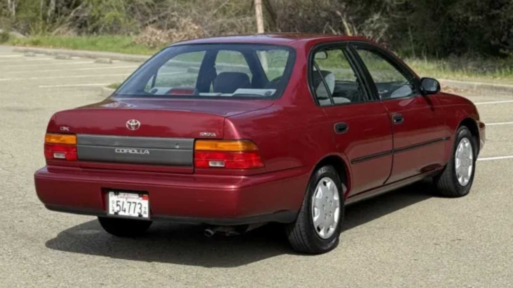1995_toyota_corolla_img_0393-31452