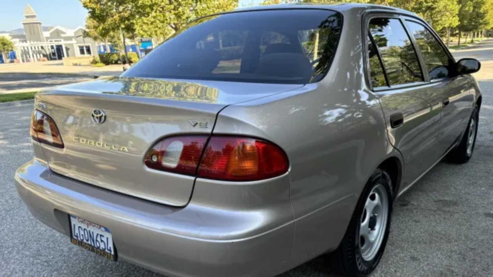 1999_toyota_corolla_img_3947-30131