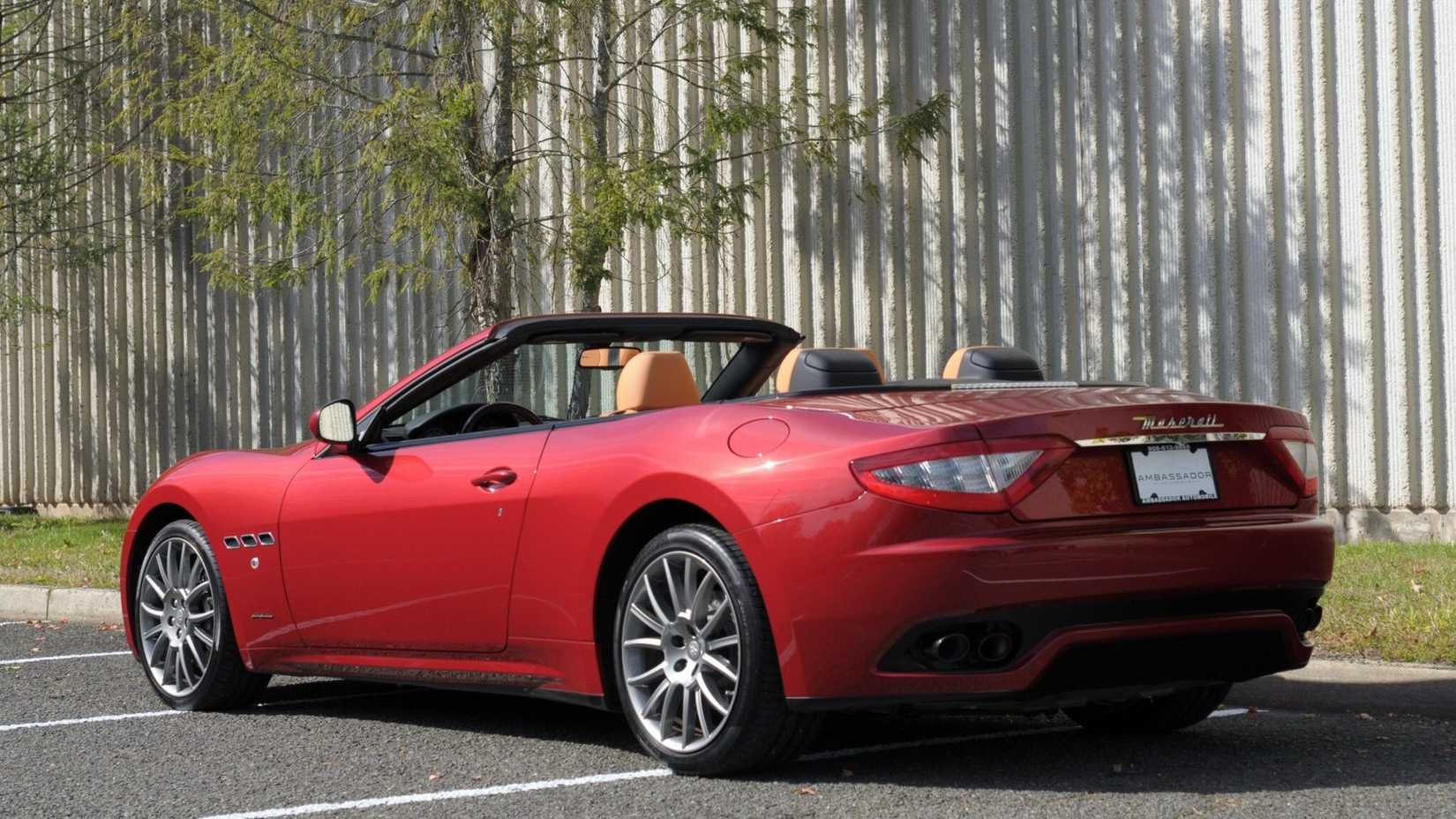 2016 Maserati GranTurismo_1