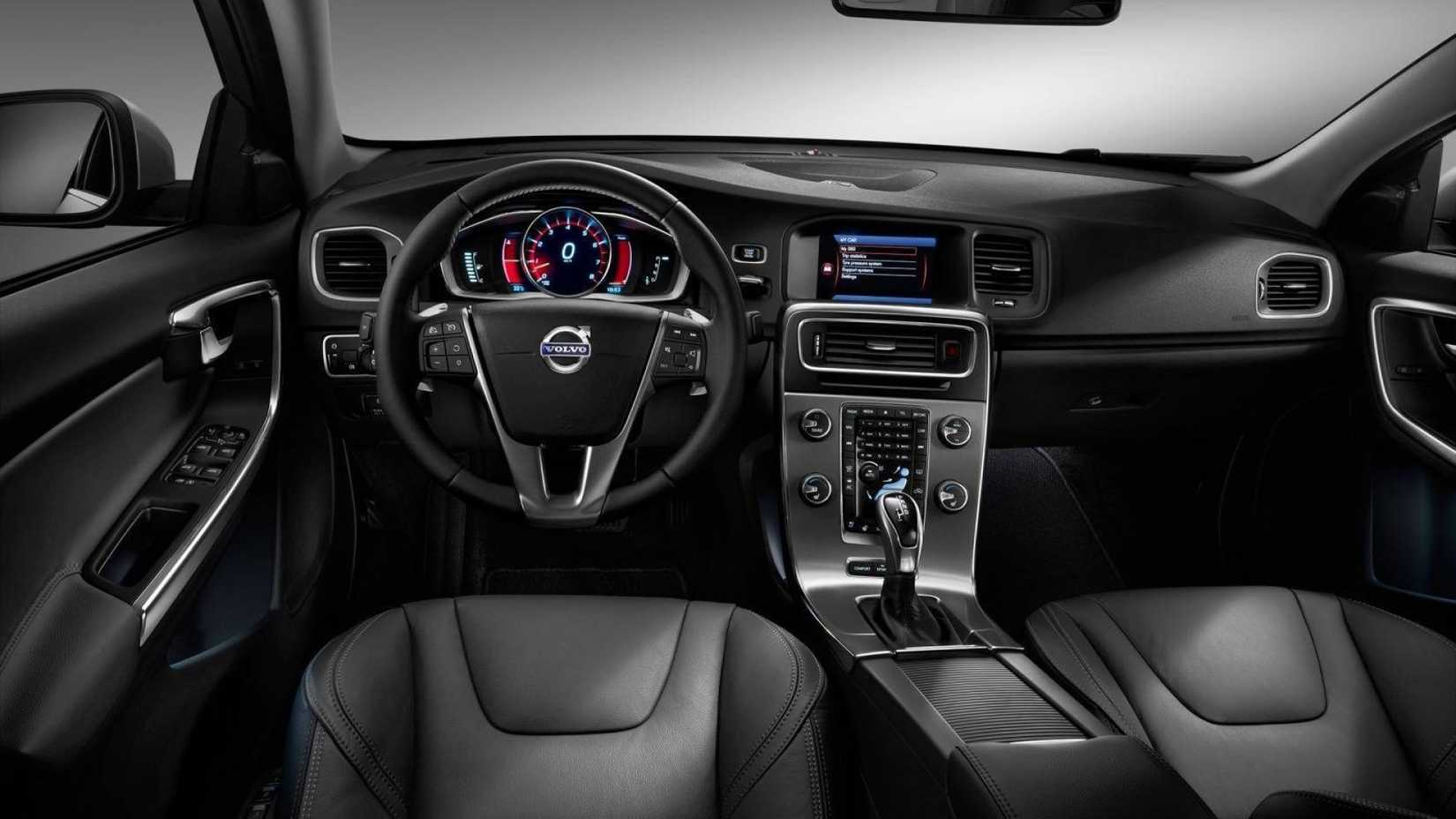 2016 Volvo S60 interior
