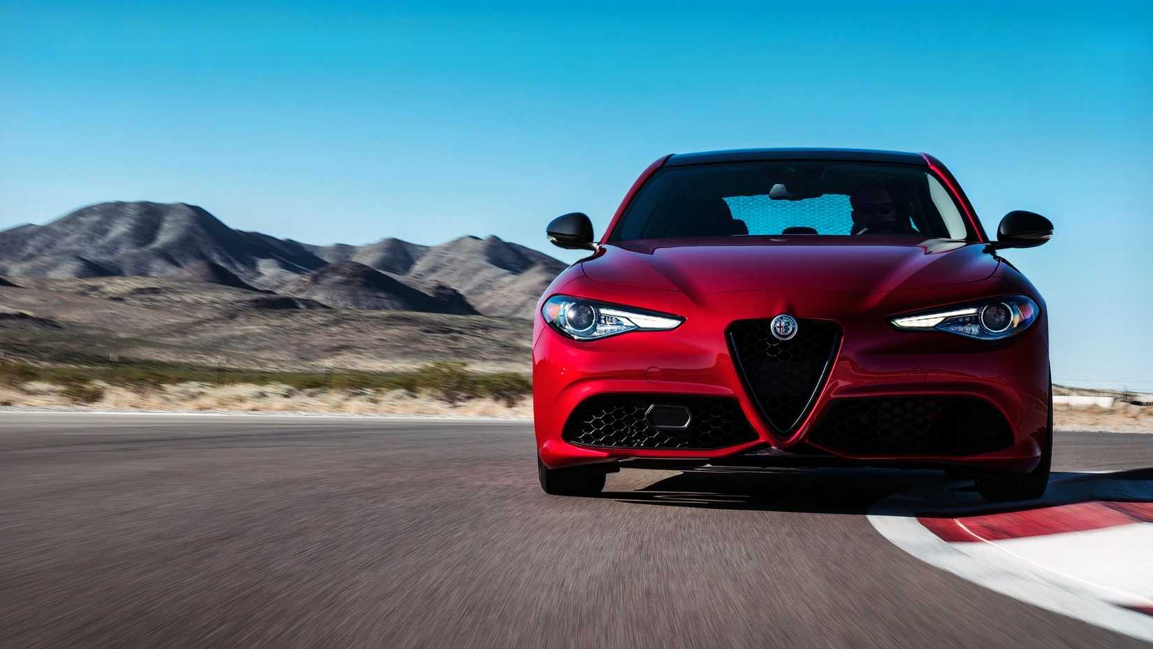 2019 Alfa Romeo Giulia front driving