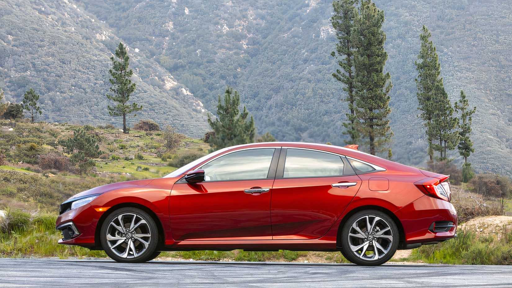 2019 Honda Civic side shot