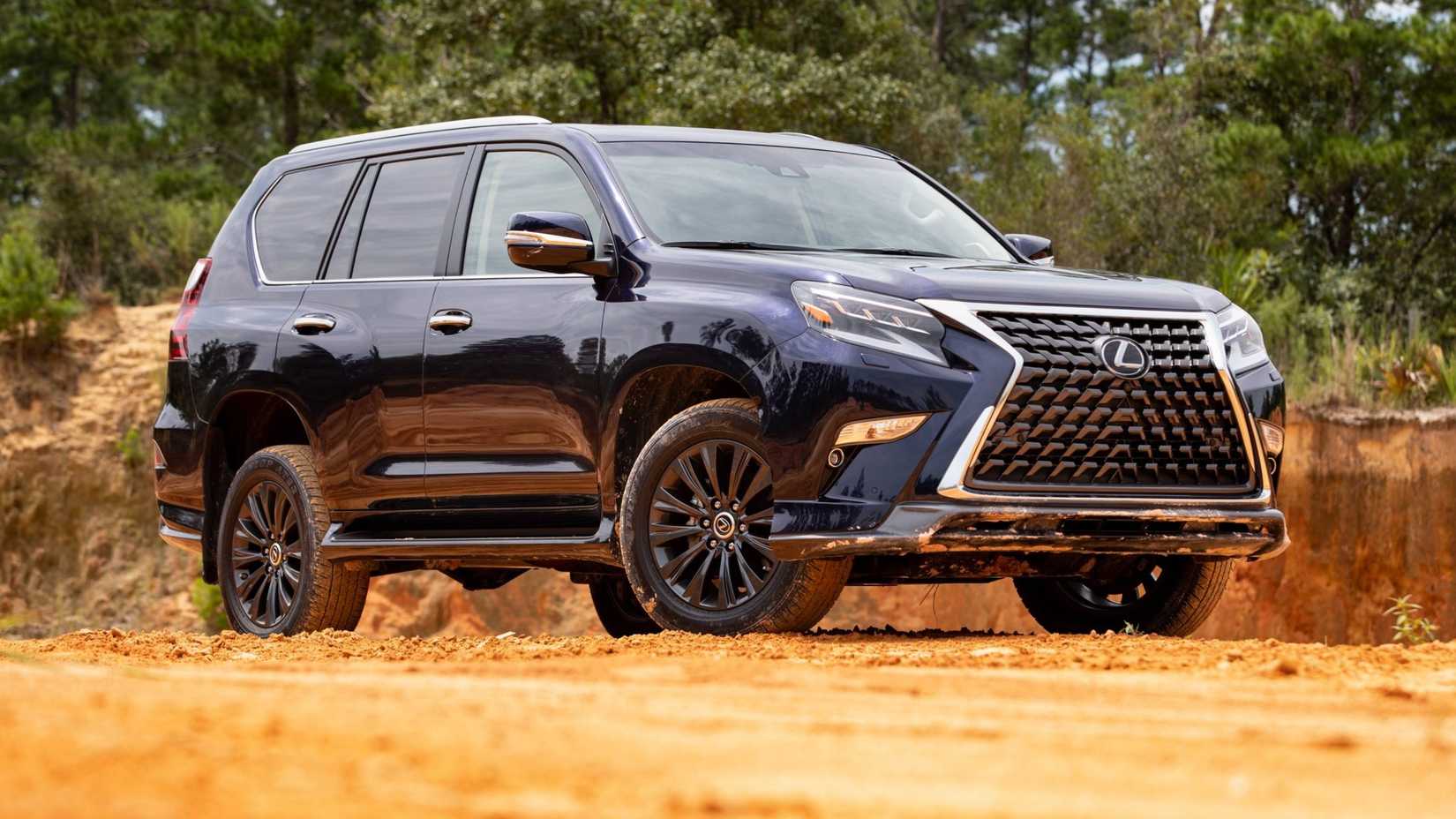 2021 Lexus GX front third quarter view
