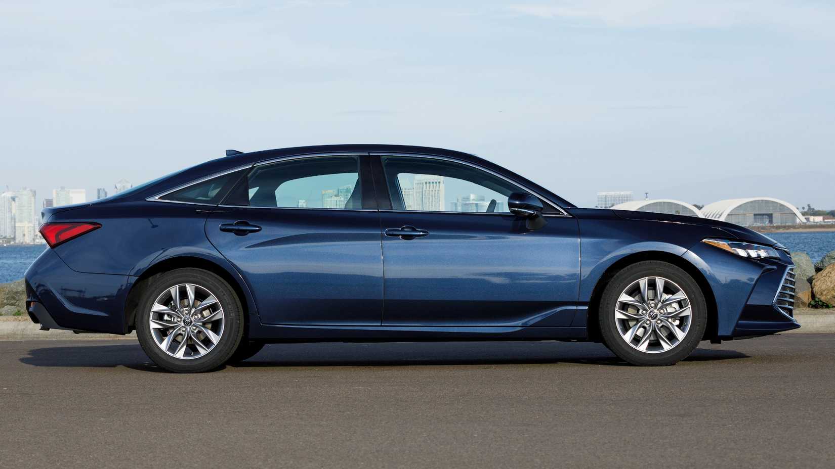 2022 Toyota Avalon XL
