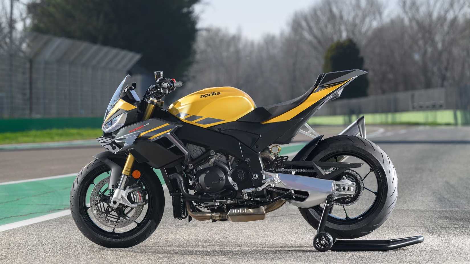 2025 Aprilia Tuono V4 Side Yellow Left