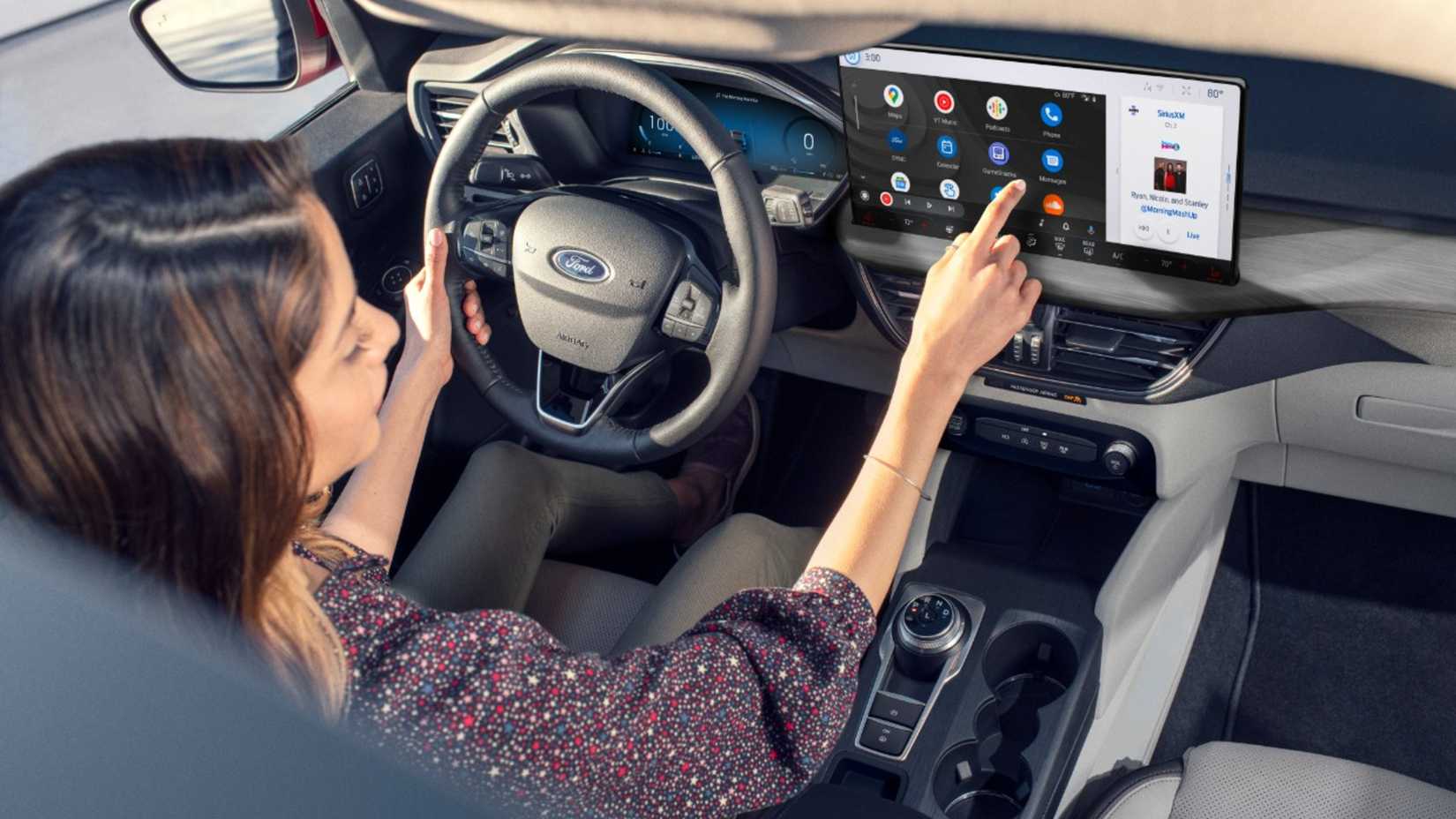 2025-ford-escape-platinum-4-116