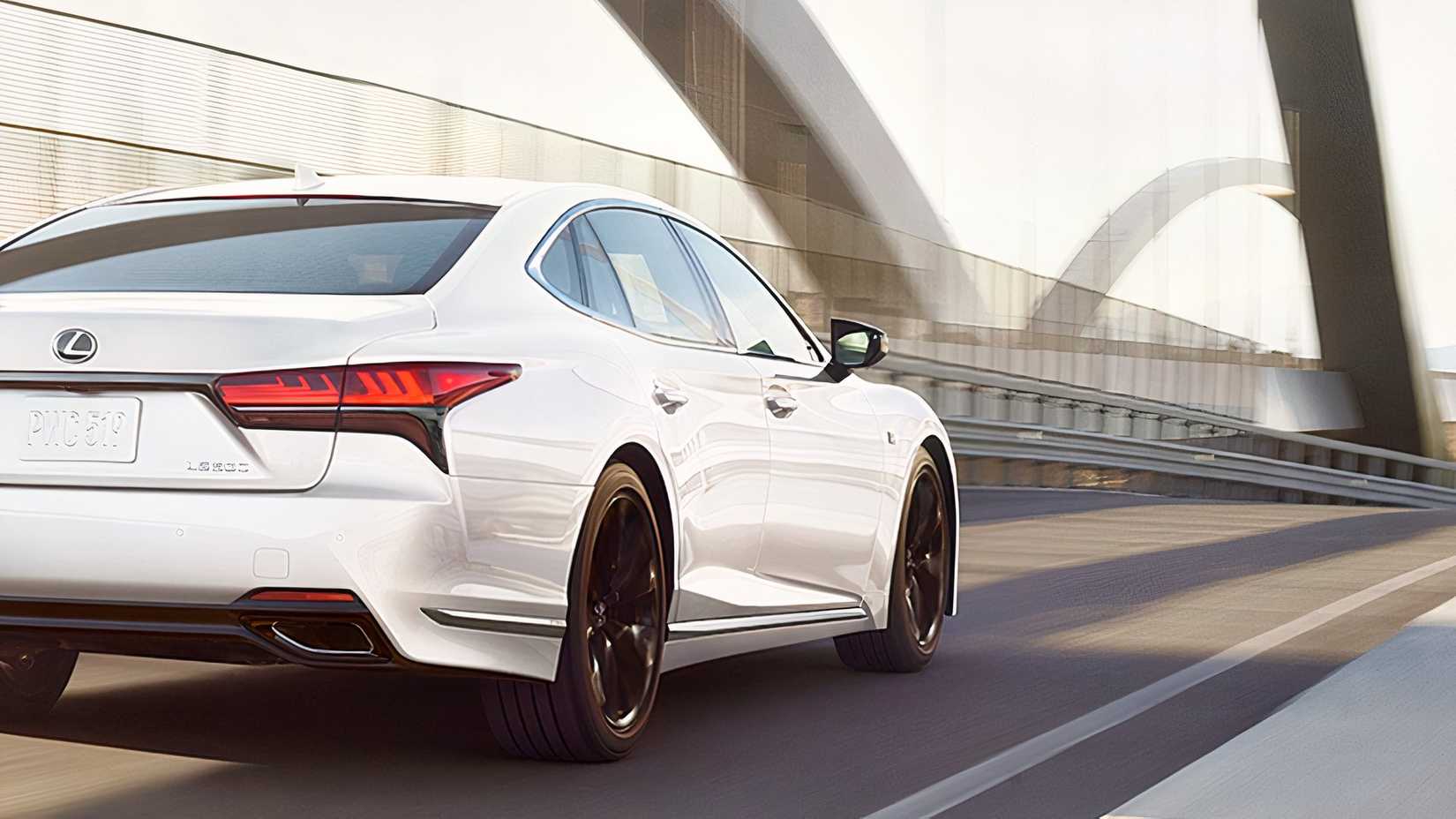 2025 Lexus LS 500 rear 3/4 view