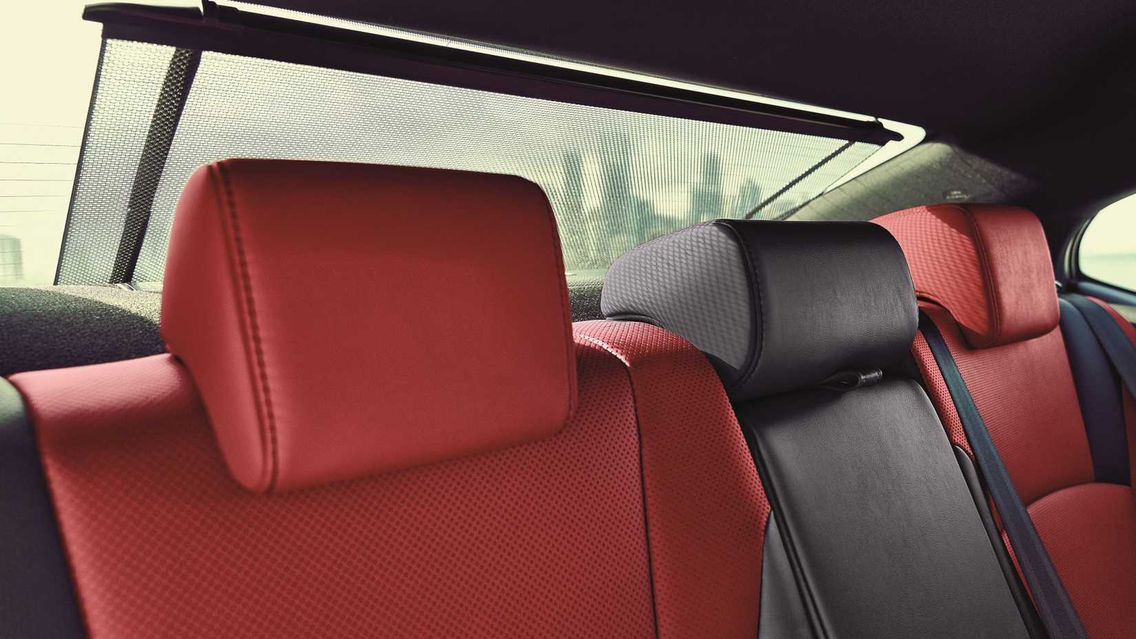 2025 Lexus ES 350 interior electric sunshade