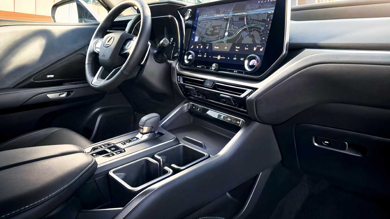 Interior do Lexus TX 350 Premium 2025 mostrando painel e console central