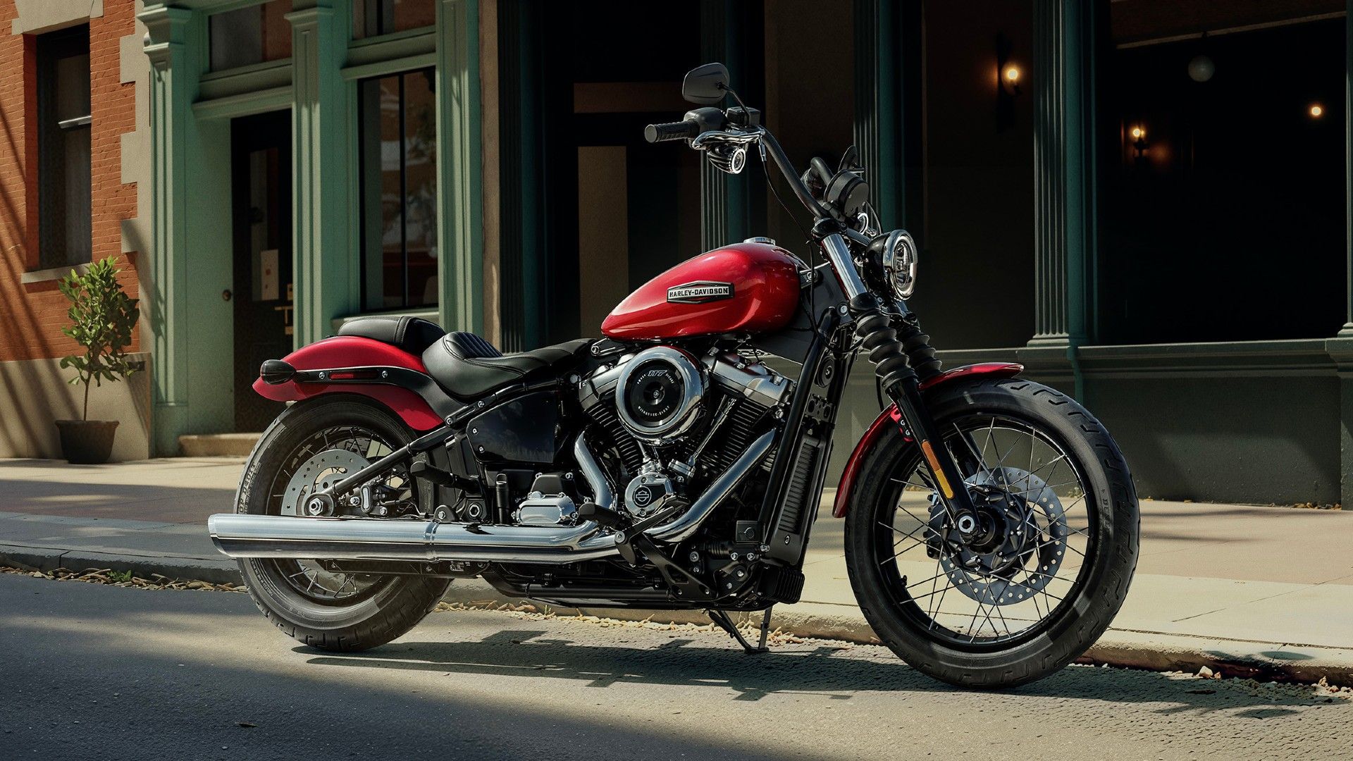 2026 Harley-Davidson Street Bob Red Side View