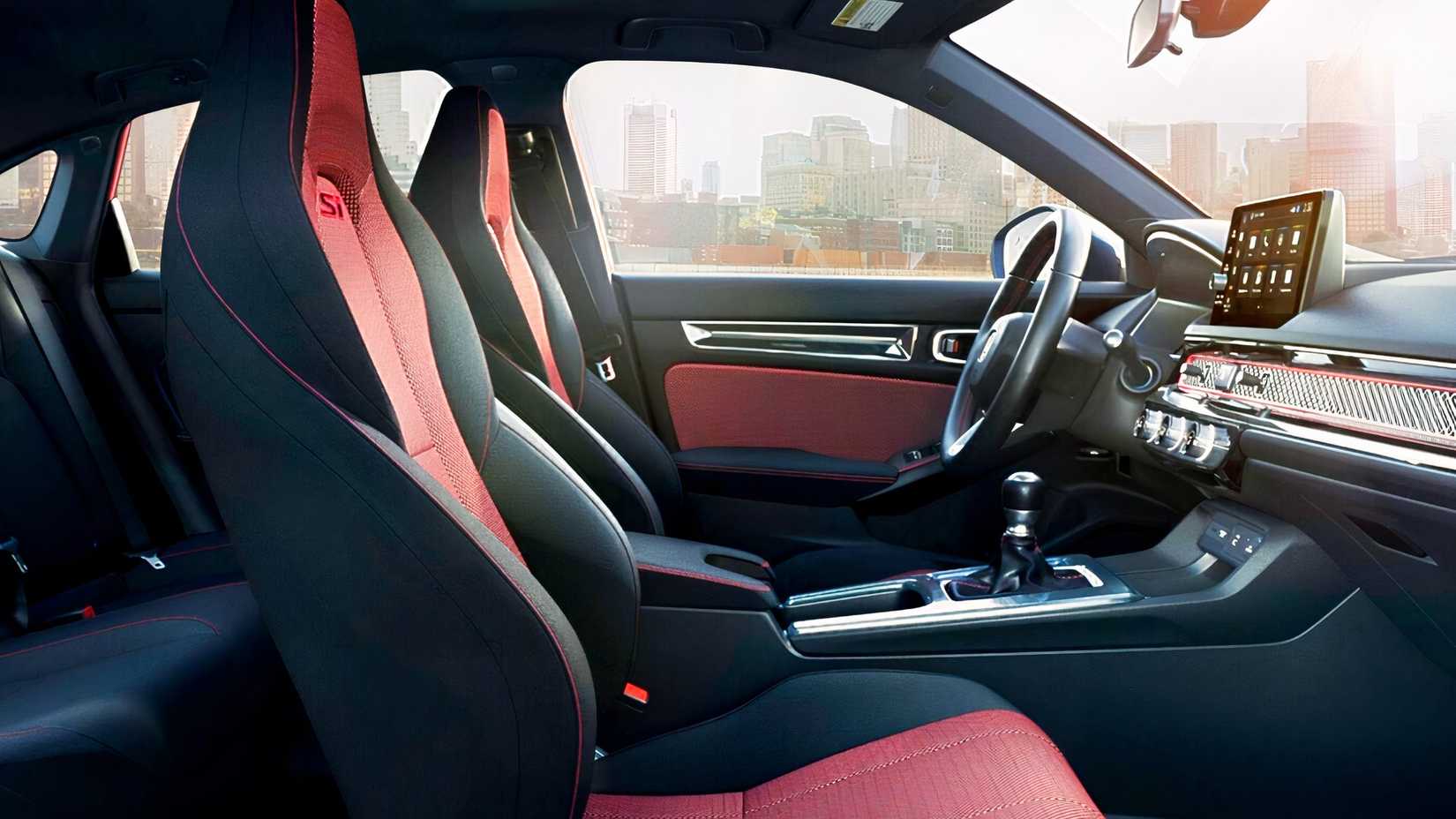 Foto do interior do Honda Civic Si 2026 mostrando os bancos dianteiros
