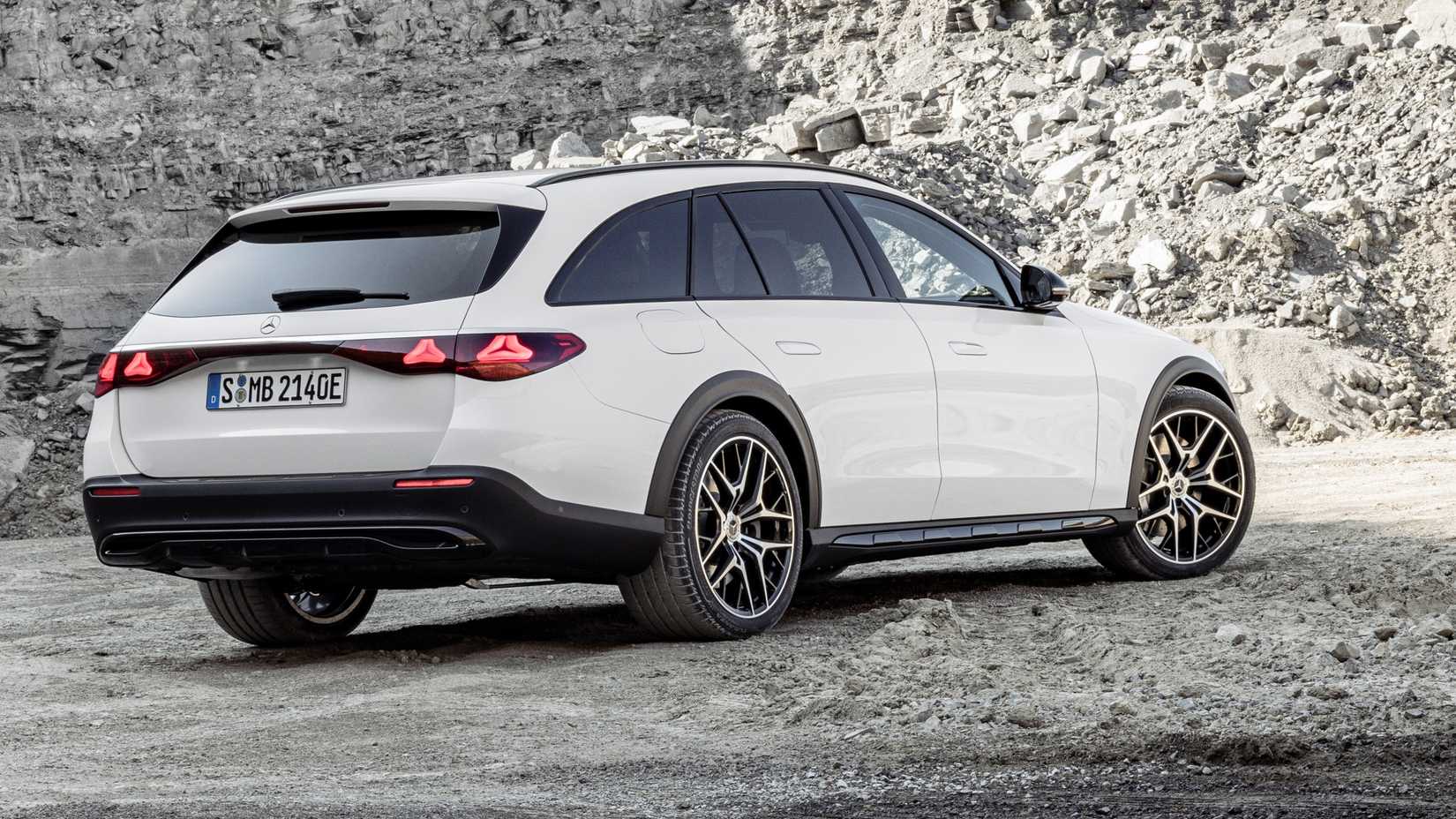 2026 Mercedes-Benz E-Class All-Terrain rear quarter