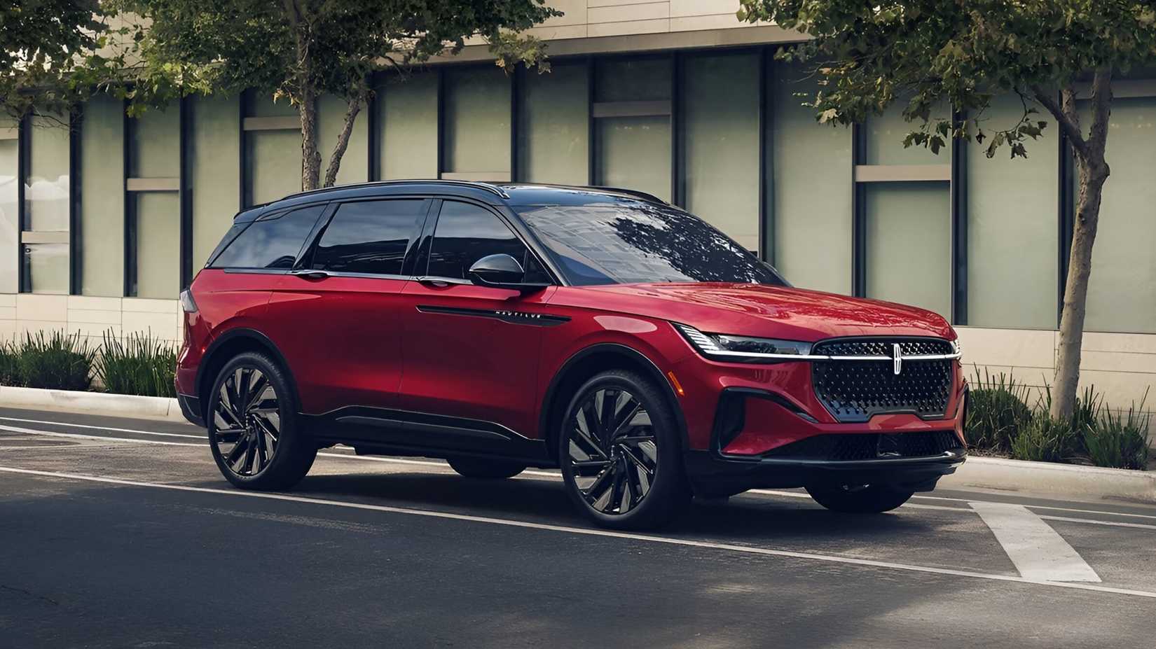 2026 Lincoln Nautilus in red front third quarter view