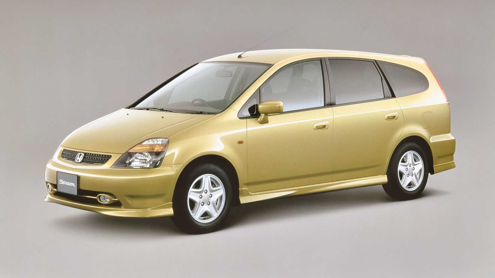 Quarto dianteiro do Honda Stream