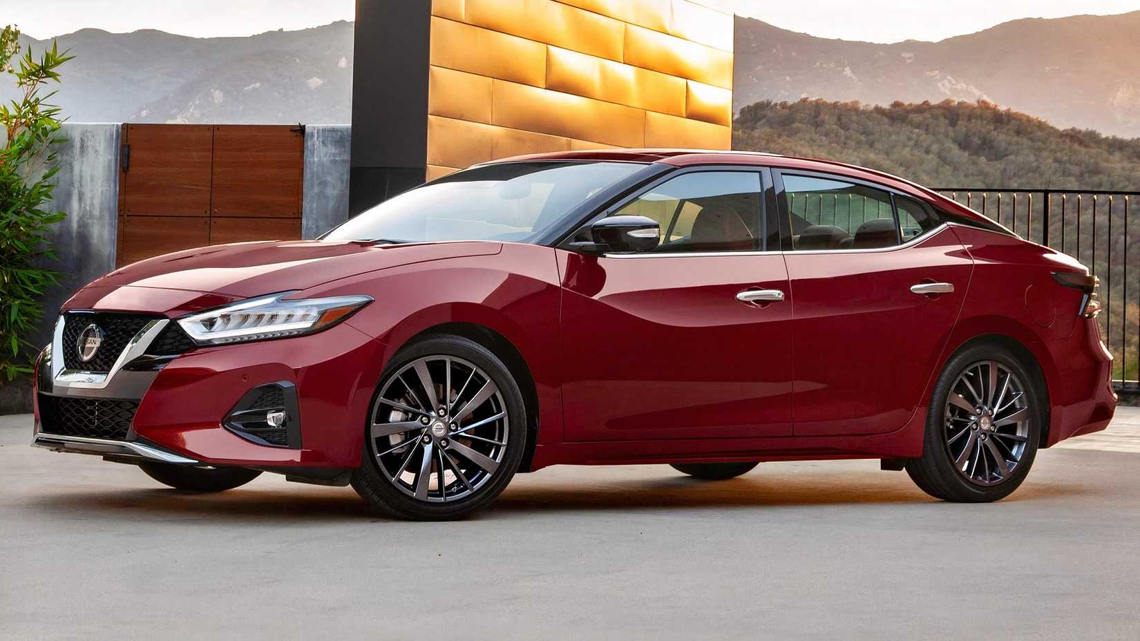 2019 Nissan MAxima, front 3.4