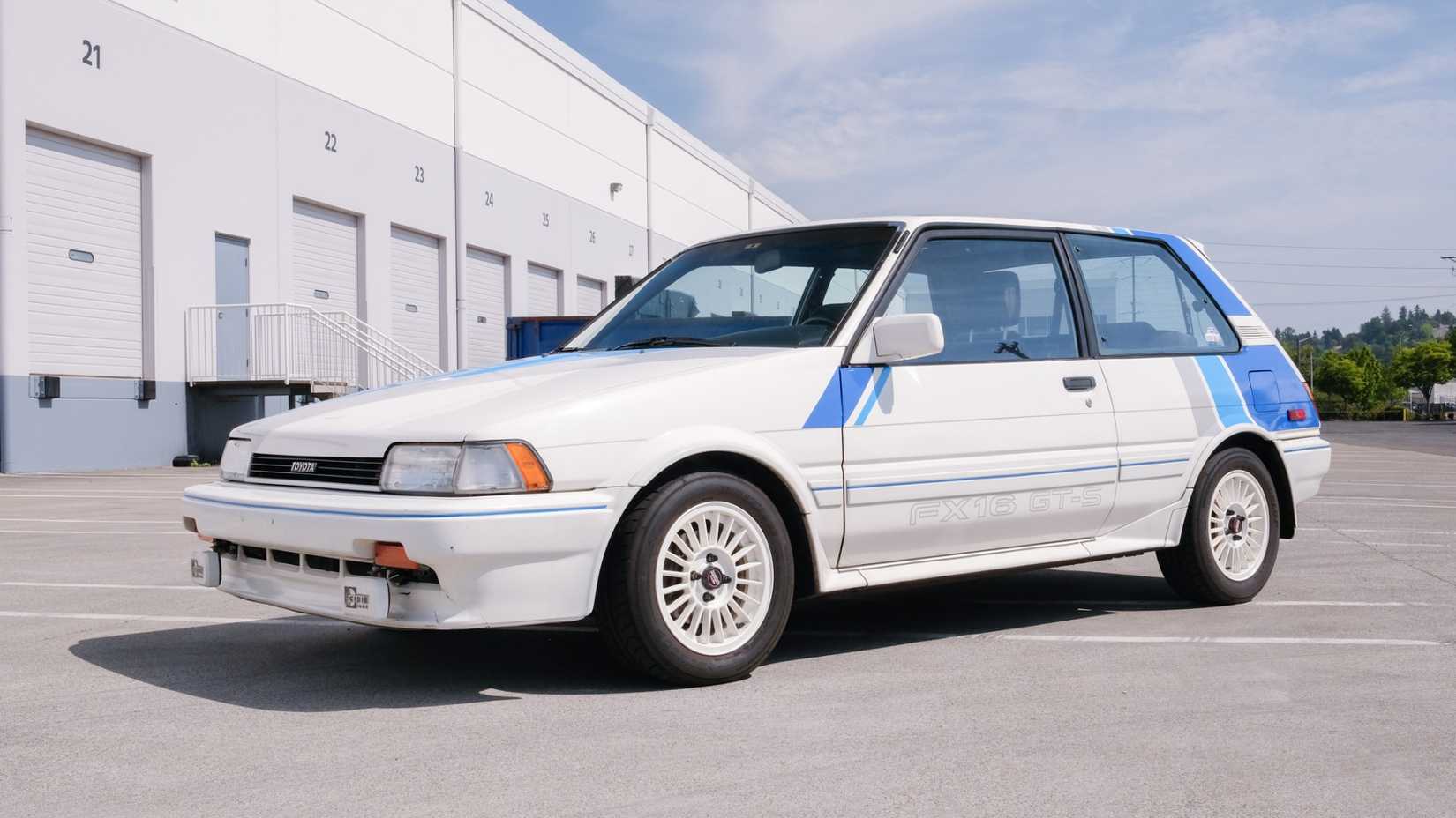 1987 Toyota Corolla hatch FX16 GT-S front third quarter design view