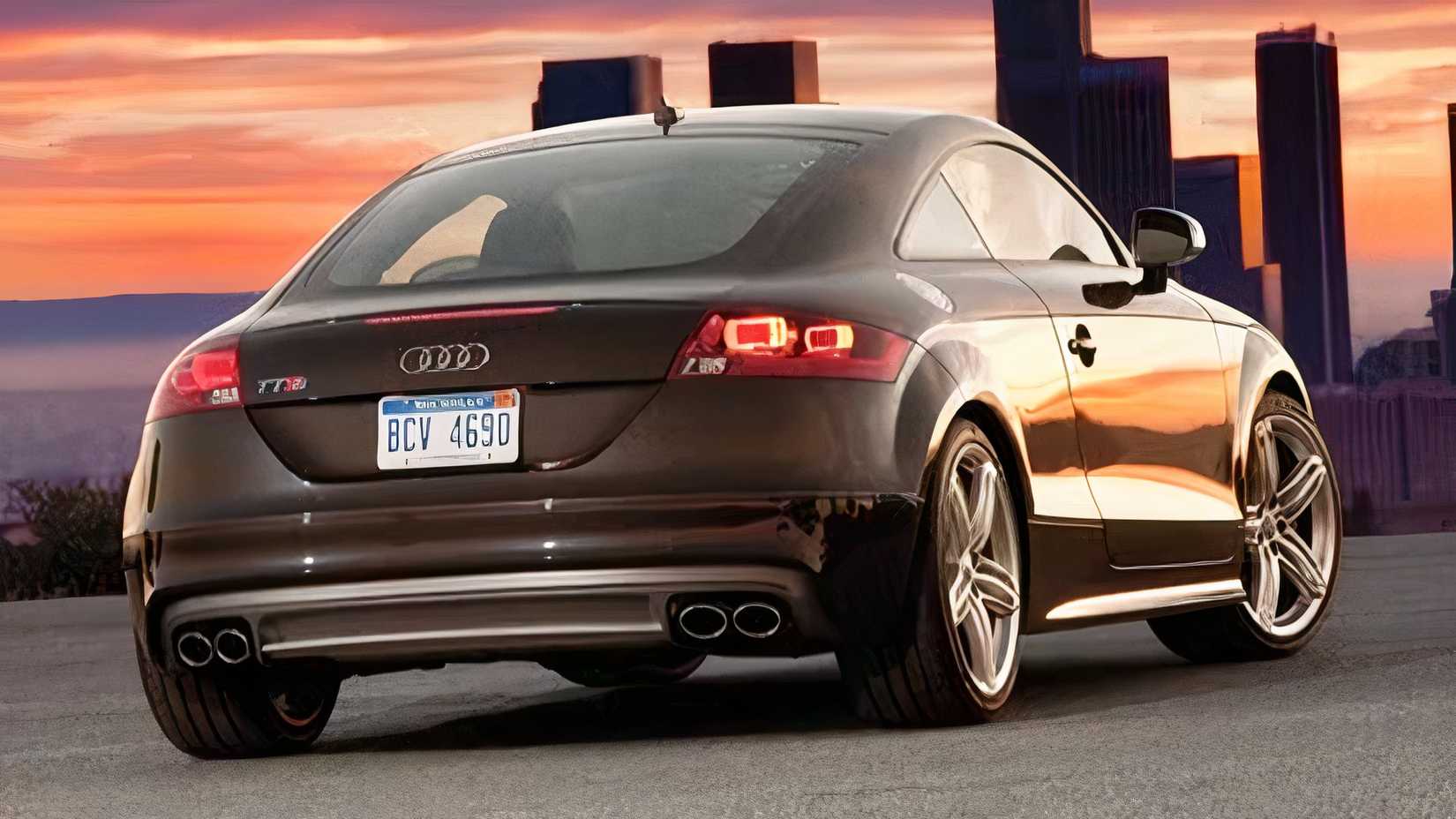2014 Audi TT rear 3/4 shot