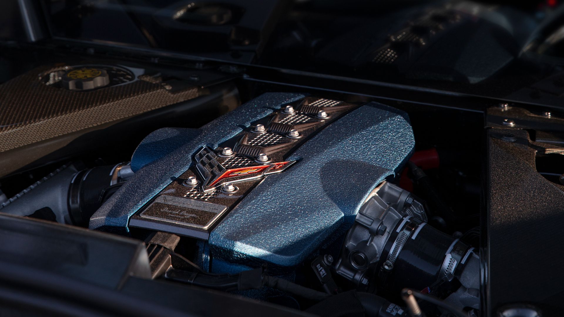 chevrolet-corvette-zr1-lt7-small-block-55l-twin-turbocharged-v8-1