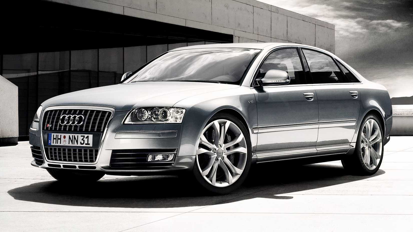 2008 Audi S8, front 3/4