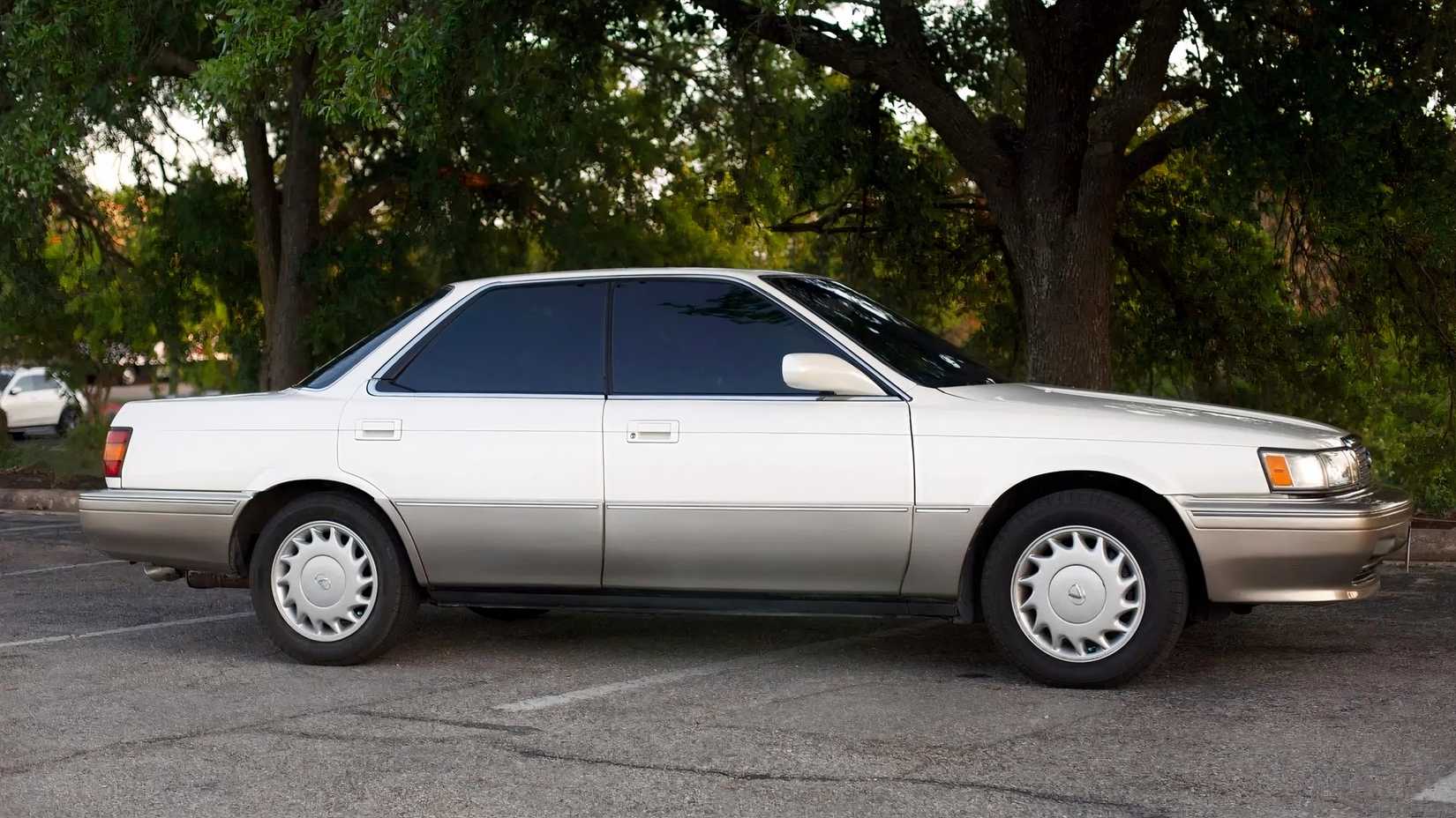 1990 Lexus ES