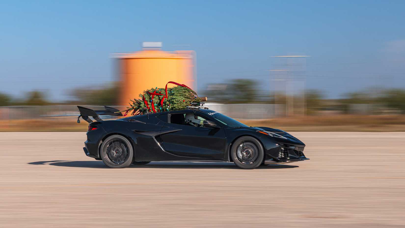 hennessey-196-mph-c8-zr1-corvette-christmas-tree-run-11