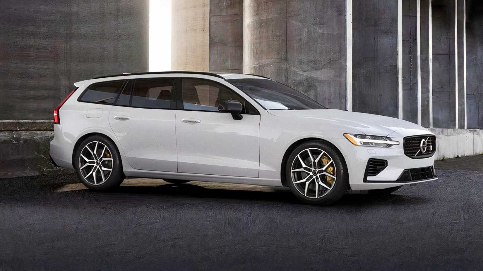 2023 Volvo V60 Polestar parked