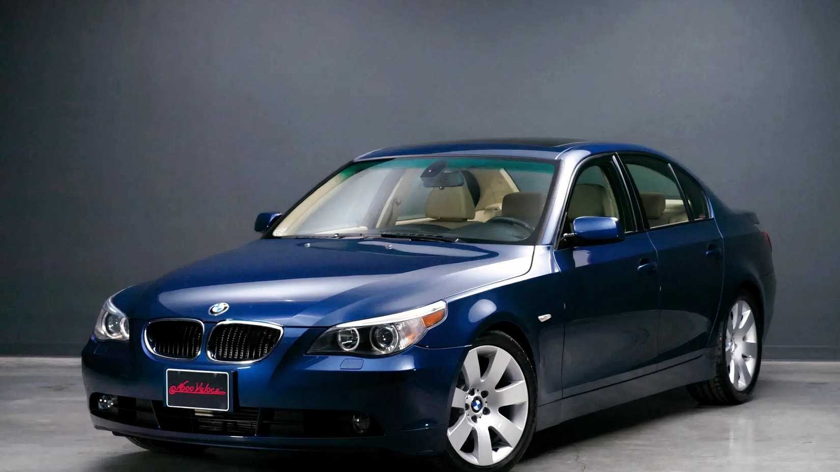 2004 BMW 530i in blue
