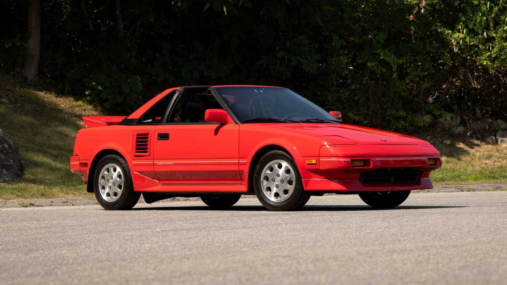 1988 Toyota MR2 Supercharged 5-Speed front third quarter view