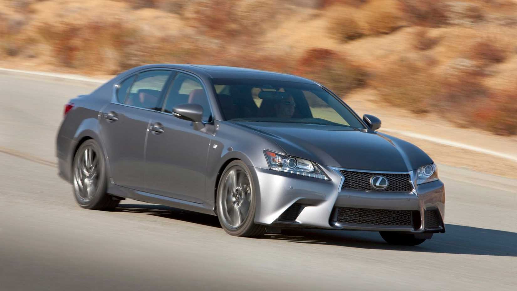 2013 Lexus GS 350 accelerating