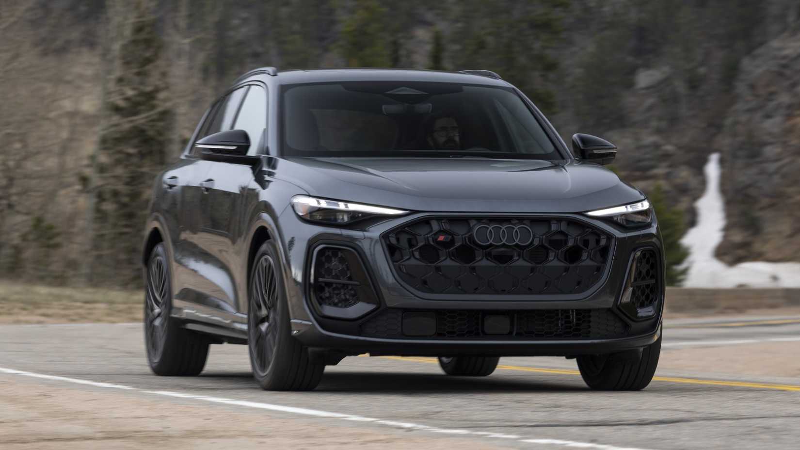 Audi SQ5 front fascia view