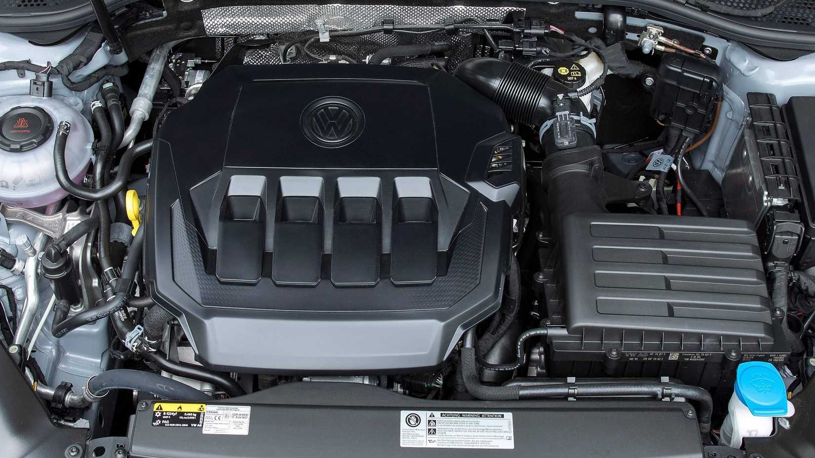 Volkswagen Passat Engine Bay
