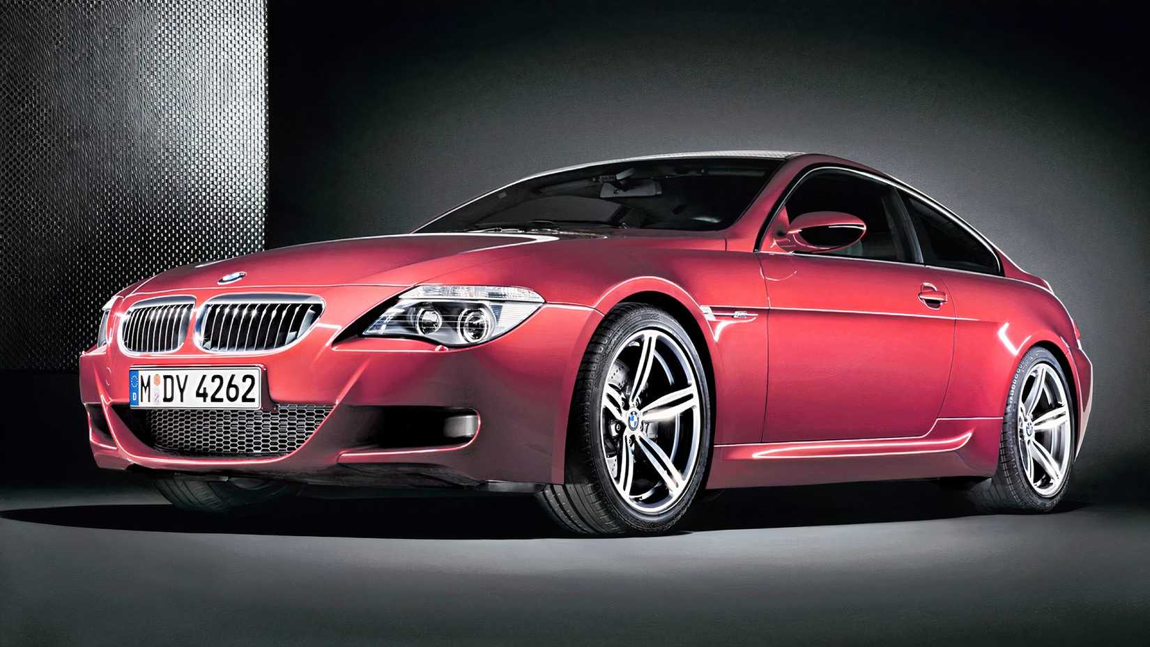 2005 BMW M6, front 3/4
