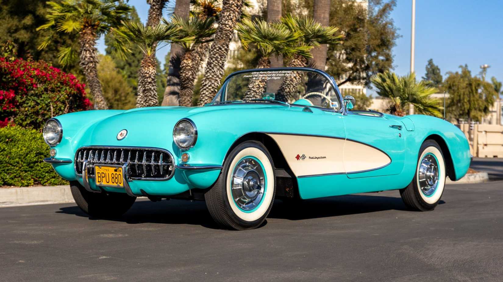 1957 Chevrolet Corvette 283 283 Fuelie 4 velocidades vista frontal do terceiro quarto
