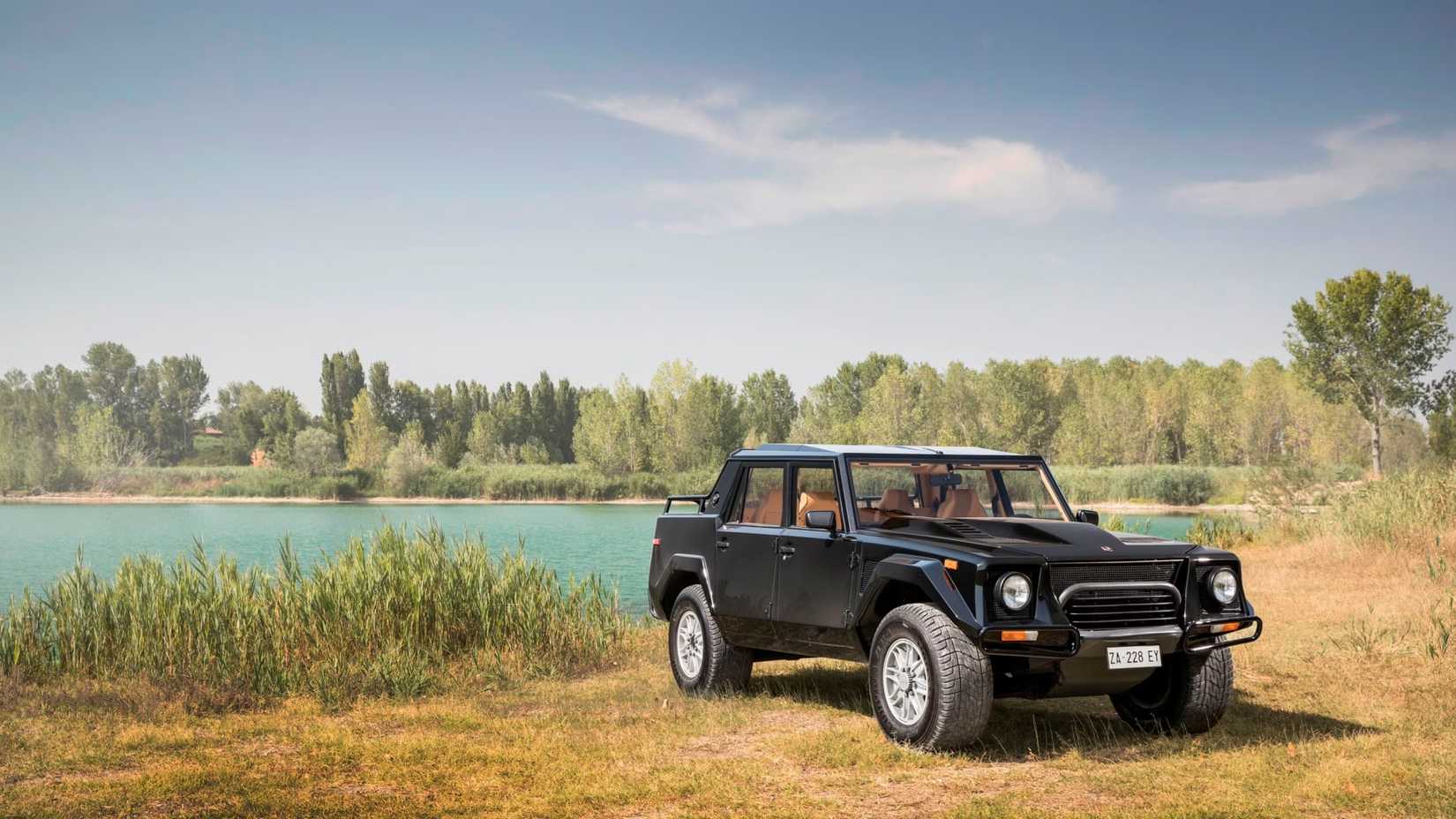 1986 Lamborghini LM002